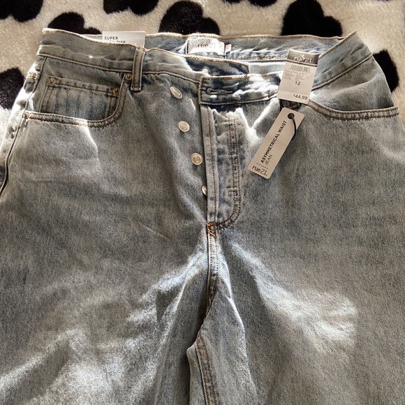 Super high rise asymmetrical waist jeans - Picture 2 of 5